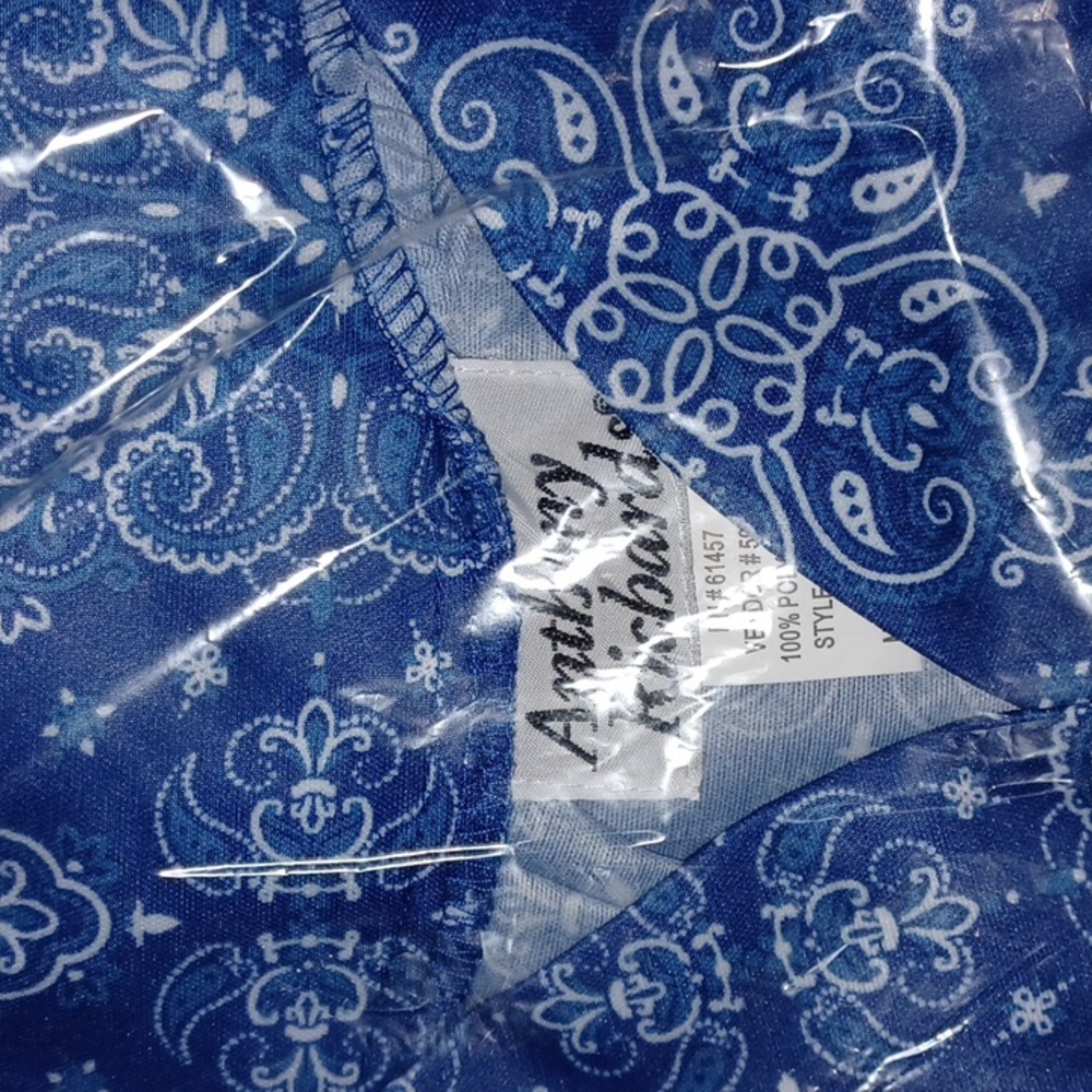 Sweetheart neck lounger, Anthony Richard's, plus size 5x,blue bandana